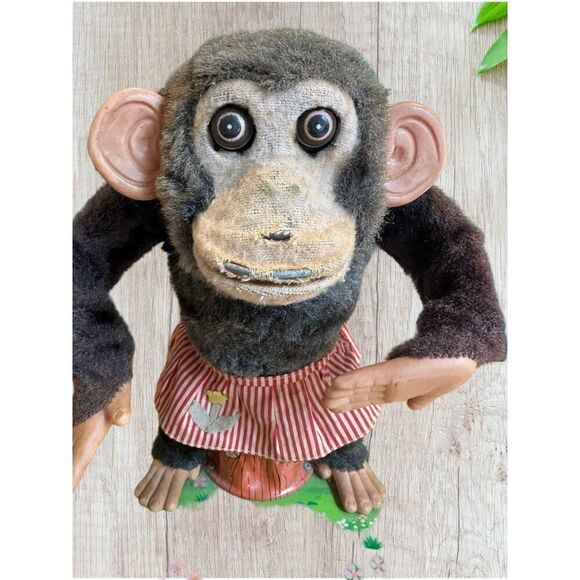 Vintage CK Japan Dancing Merry Adorable Female Jolly Chimp Monkey / Working! - Picture 6 of 8